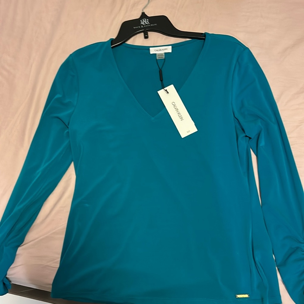 Calvin Klein matte jersey v neck shirt new with tags